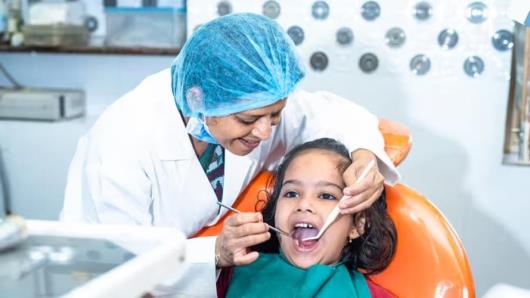راهکارهای کاهش ترس کودکان از دندانپزشکی کودکان تبریز