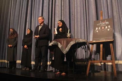 چراغ آخرین نمایش علی سلیمانی روشن شد