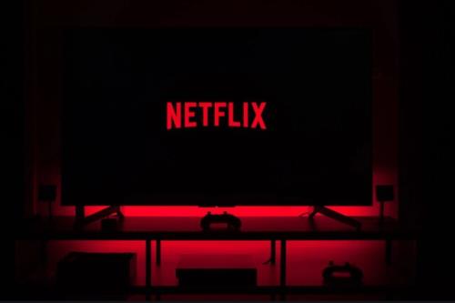 توجیه نتفلیکس برای تولید سریال های تکراری