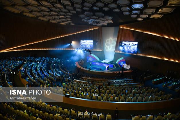 شروع حرکت پروانه ها به سمت قله