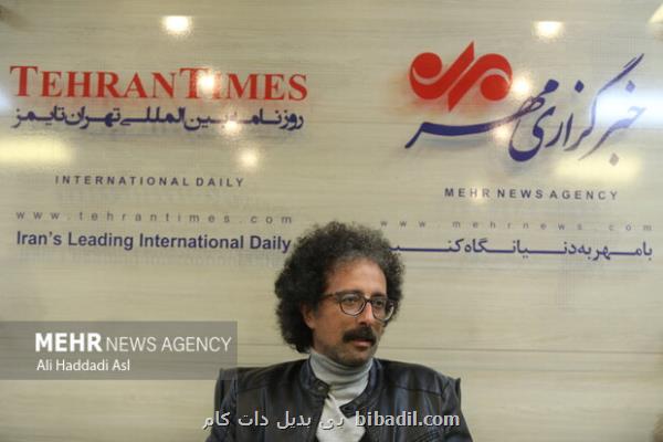 کارگردان در آغوش درخت سراغ آبی روشن می رود