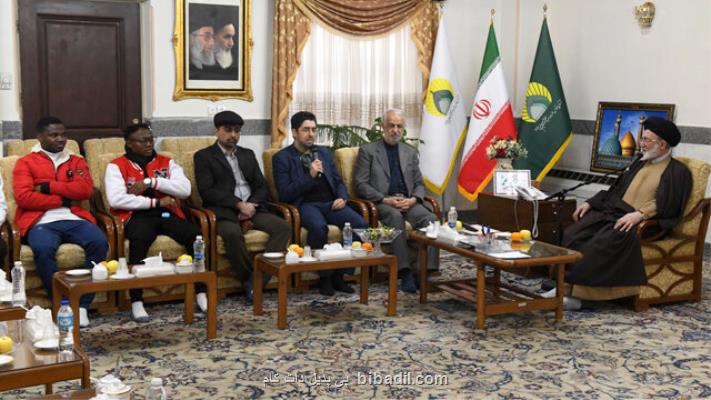 دیدار تعدادی از دانشجویان دانشگاه بین المللی اهل بیت(ع) با تولیت آستان عبدالعظیم(ع)