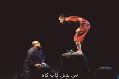 پرداختن به جریان سیال ذهن روی صحنه تئاتر، مخاطب تنبل شده است