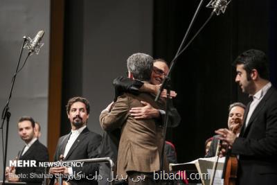 از صندلی های خالی بخش پژوهش تا یك رهبر اركستر عصبانی!