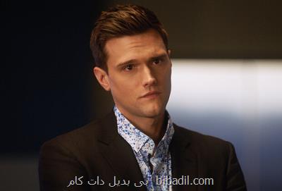 اخراج بازیگر سریال فلش برای انتشار توییت های نژادپرستانه