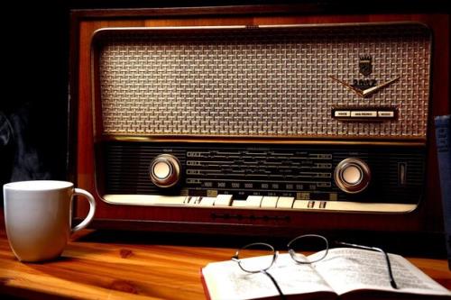 تولید ۱۰ برنامه برای بزرگداشت انقلاب در رادیو صبا